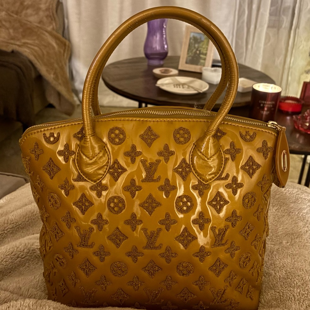 Louis Vuitton lockit tote